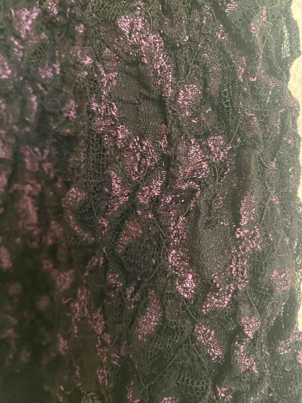 Vintage Y2K Black Lace Halter Top - Faux Fur Trim Plunging Neckline - Picture 5 of 11